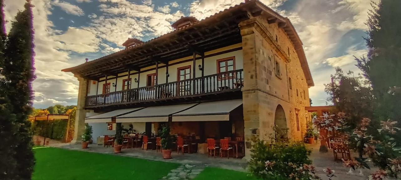 Palacion De Toñanes Εξωτερικό φωτογραφία