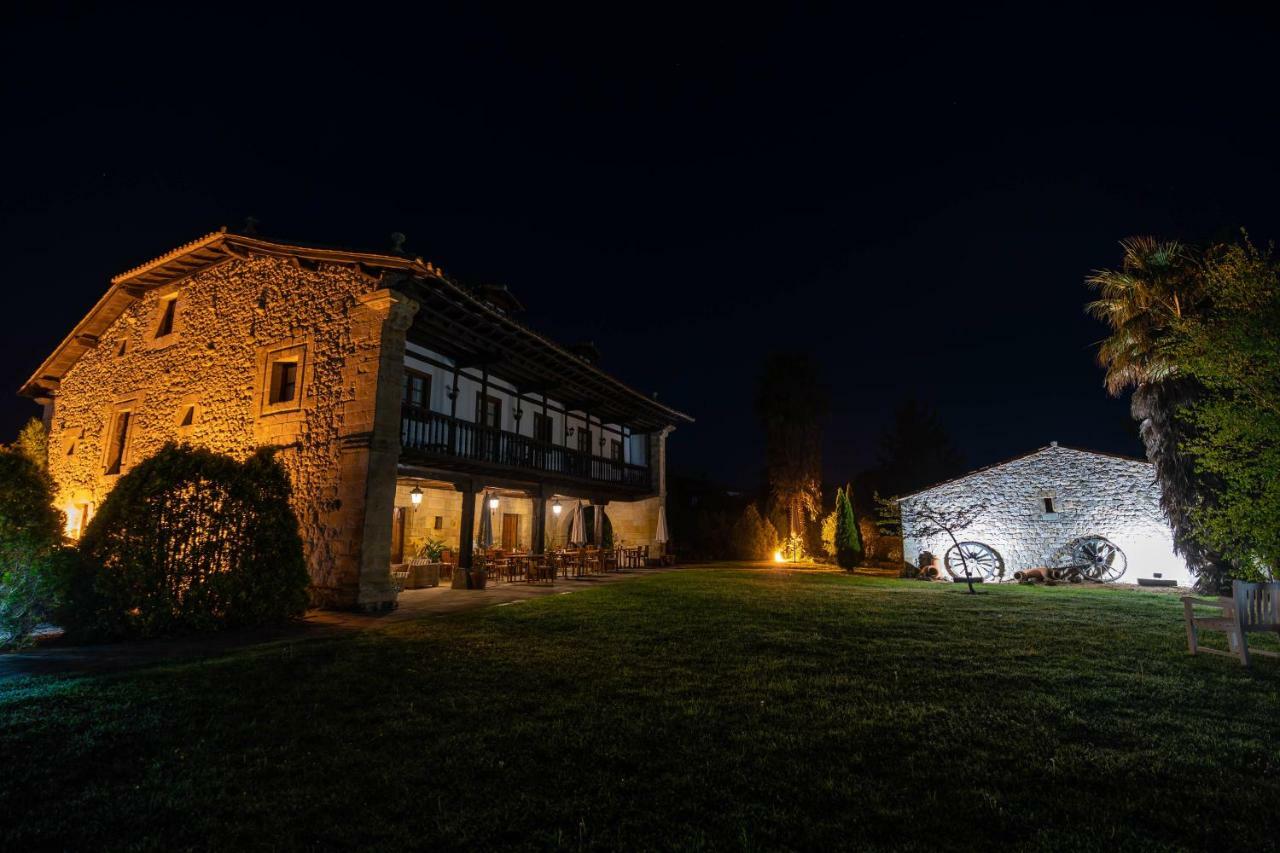 Palacion De Toñanes Εξωτερικό φωτογραφία